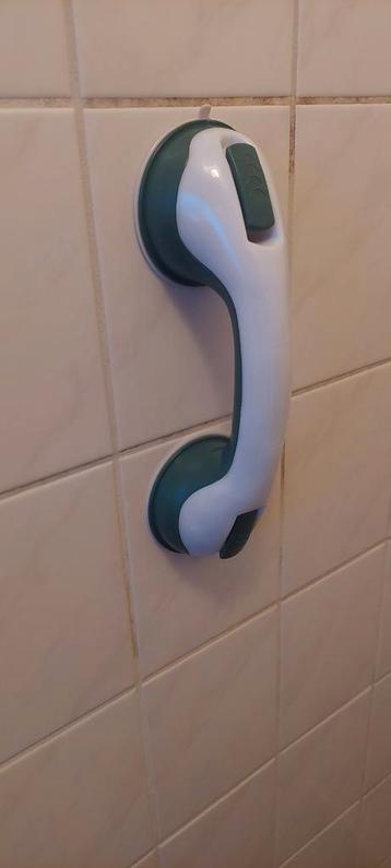 wandbeugel met zuignappen - Handig in de badkamer