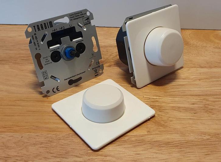 LED inbouwdimmer Tradim 2490HP – geschikt voor led lampen, Doe-het-zelf en Verbouw, Elektra en Kabels, Ophalen of Verzenden