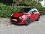Mini 1.5 Cooper 2014 met Apple CarPlay en achteruitrijcamera, Voorwielaandrijving, Zwart, 4 stoelen, Origineel Nederlands
