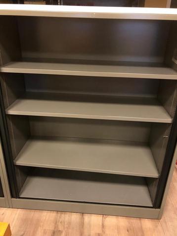 2x Kasten - Kantoor/Opslag beschikbaar voor biedingen