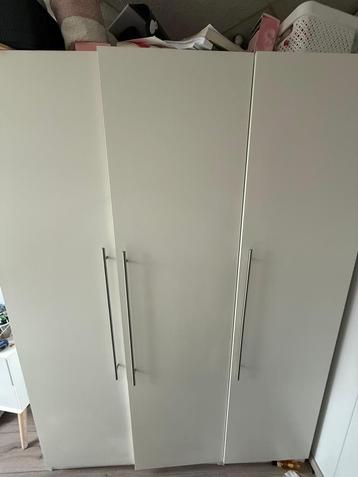 IKEA kast zo goed als nieuw ZSM WEG! beschikbaar voor biedingen
