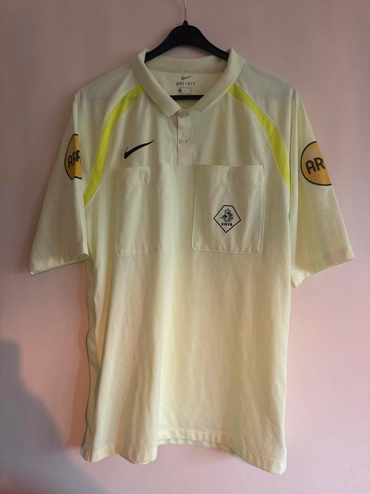 KNVB Scheidsrechterstenue Maat L, Kleding | Heren, Polo's, Gedragen, Maat 52/54 (L), Geel, Ophalen of Verzenden