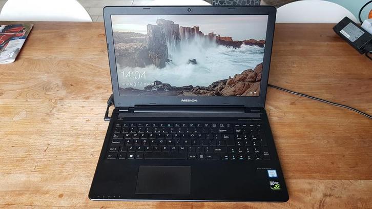 Medion Erazer P6661 Gaming Laptop, Computers en Software, Windows Laptops, Gebruikt, 15 inch, HDD, SSD, 2 tot 3 Ghz, 8 GB, Qwerty