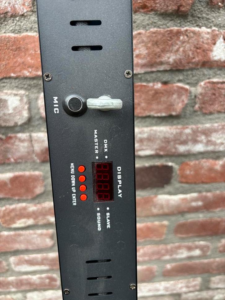 Ayra LED Tri-Bar 12 RGB pixel bar - 2 stuks, Muziek en Instrumenten, Licht en Laser, Zo goed als nieuw, Licht, Geluidgestuurd