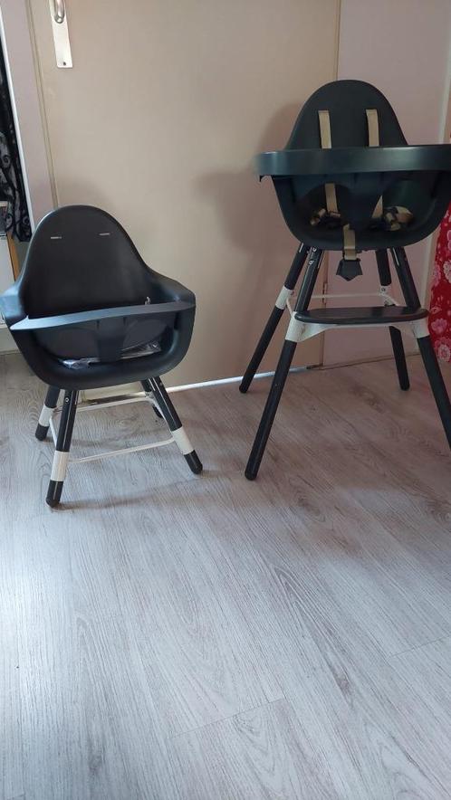 Evolu kinderstoel 2x, Kinderen en Baby's, Kinderstoelen, Zo goed als nieuw, Meegroeistoel, Afneembaar eetblad, Gordel(s), Ophalen of Verzenden