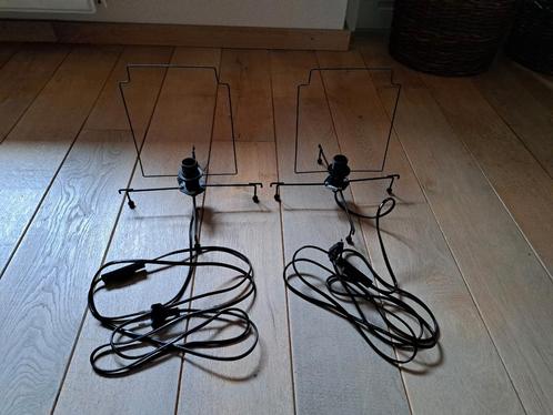 Lampvoetjes om kap op te maken/2 st met schakelaar, € 6,00, Doe-het-zelf en Verbouw, Elektra en Kabels, Zo goed als nieuw, Overige typen