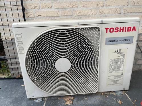 Toshiba airco buitenunit en binnenunit en bedieningspaneel, Witgoed en Apparatuur, Airco's, Gebruikt, Wandairco, Ophalen