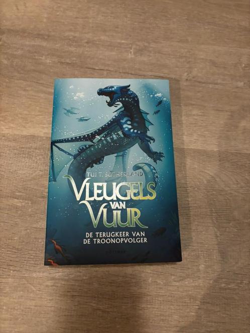 Vleugels van vuur 2 - De terugkeer van de troonopvolger, Boeken, Overige Boeken, Zo goed als nieuw, Ophalen