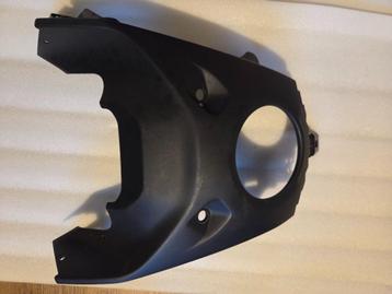 Yamaha MT07 tankkappen (zwart kunsstof) midden gedeelte beschikbaar voor biedingen
