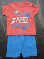 Setje korte broek blauw + T-shirt maat 68, Kinderen en Baby's, Babykleding | Maat 68, Ophalen of Verzenden, Zo goed als nieuw