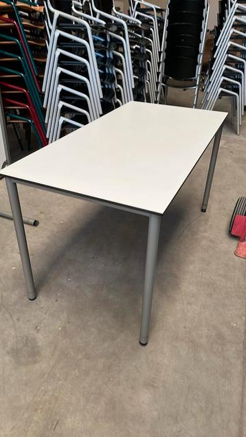 Kantoortafel / bureau