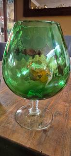 Groene vintage Glazen Vaas op Voet empolli schaal, Antiek en Kunst, Antiek | Glas en Kristal, Ophalen of Verzenden