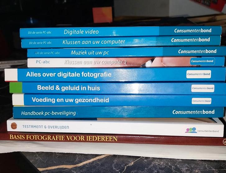 Consumentenbond PC boeken - Complete collectie, Boeken, Informatica en Computer, Gelezen, Overige onderwerpen, Ophalen of Verzenden
