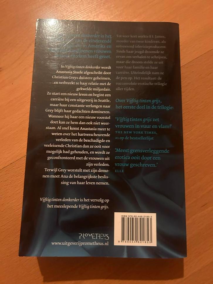 Vijftig tinten donkerder - E.L. James, Boeken, Romans, Zo goed als nieuw, Nederland, Ophalen of Verzenden