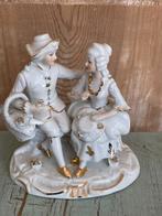 Vintage barok beeldje wit porselein. Man vrouw koppelstel, Antiek en Kunst, Ophalen
