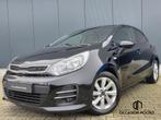 Kia Rio 1.2 CVVT|DreamTeam|Stoel/Stuur verw.|Bluetooth|Pdc|, Auto's, Kia, 1027 kg, 86 pk, Gebruikt, 4 cilinders