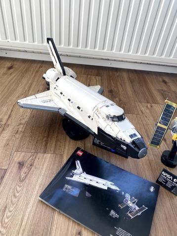 LEGO Icons NASA 10283 - Space Shuttle Discovery beschikbaar voor biedingen