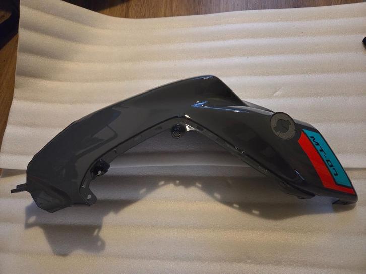 Yamaha MT07 zijkapen voorzijde (tank kap) links + rechts, Motoren, Onderdelen | Yamaha, Gebruikt, Ophalen of Verzenden