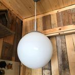 Mooie vintage glazen bol lamp, Huis en Inrichting, Lampen | Hanglampen, Ophalen of Verzenden