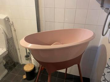 Babybad met toebehoren beschikbaar voor biedingen
