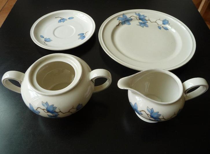 Rosenthal Winifred Magnolia blauw porseleinen serviesdelen, Antiek en Kunst, Antiek | Servies los, Ophalen