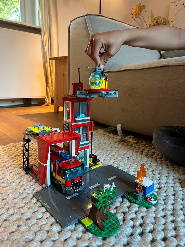 Lego brandweer kazerne (60320), Kinderen en Baby's, Speelgoed | Duplo en Lego, Gebruikt, Lego, Complete set, Ophalen