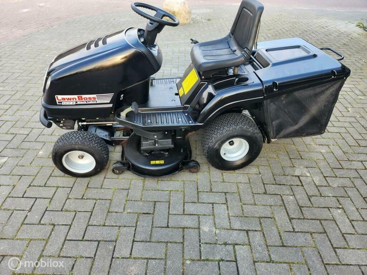 Zitmaaier lawn boss achtervanger  17 pk hydostaat, Tuin en Terras, Zitmaaiers, Zo goed als nieuw, Ophalen of Verzenden