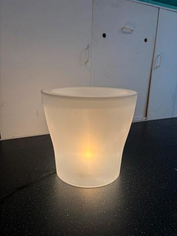 Lichtgevende Plantenbak - Vloerlamp beschikbaar voor biedingen