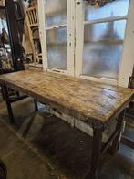 stoere tafel ``WOONWINKEL RUSTIEK``, Ophalen