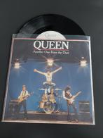 Queen another one bites the dust, Ophalen of Verzenden, Gebruikt, 7 inch, Single
