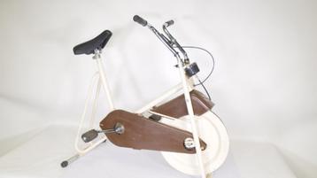 Vintage Kettler Hometrainer – Retro Display Fiets beschikbaar voor biedingen