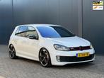 Volkswagen Golf 2.0 GTI Edition 35 DSG|Downpipe|300PK|Topsta, Auto's, Volkswagen, Gebruikt, 1984 cc, Wit, Leder