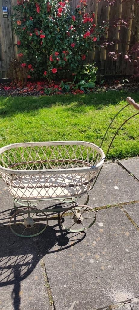 Antieke poppenwagen - Charmante vintage look, Ophalen