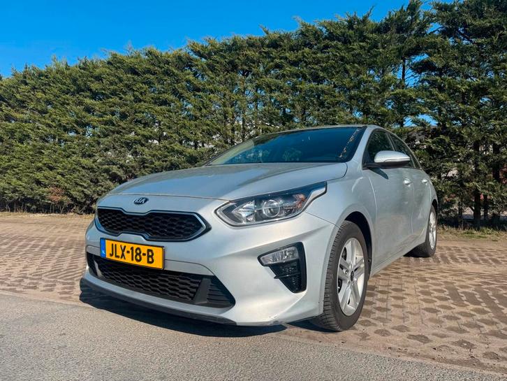 Kia CEED 1.6 CRDi ExecutiveLine, Auto's, Kia, Bedrijf, Te koop, (Pro) Cee d, ABS, Achteruitrijcamera, Adaptive Cruise Control