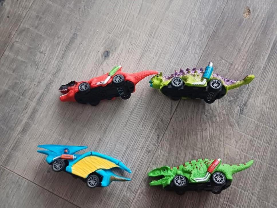 Dinosaurus  / Dino speelgoedauto's, Ophalen of Verzenden, Zo goed als nieuw
