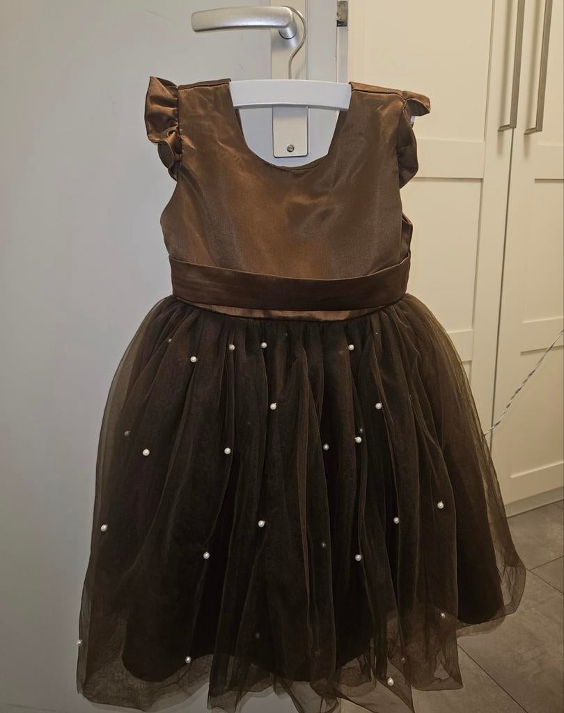 Prachtige bruine jurk met parels maat 98, Kinderen en Baby's, Kinderkleding | Maat 98, Ophalen of Verzenden, Zo goed als nieuw