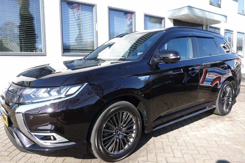 Mitsubishi OUTLANDER 2.4 PHEV S-EDITION Schuifdak, Auto's, Mitsubishi, 135 pk, 4 cilinders, Bedrijf, Vierwielaandrijving