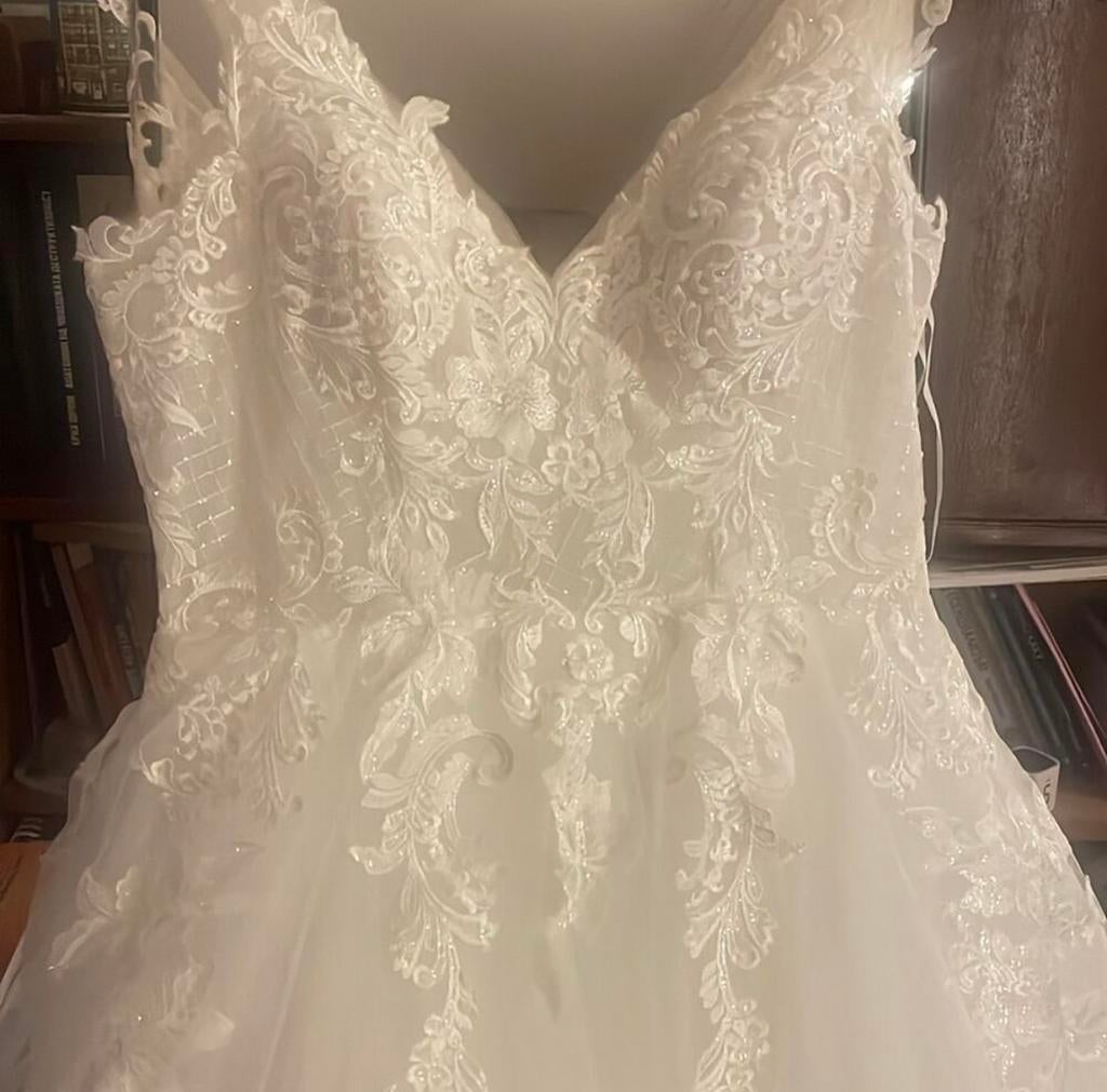 Nieuwe, ongedragen trouwjurk, Kleding | Dames, Trouwkleding en Trouwaccessoires, Ophalen, Nieuw, Wit, Trouwjurk