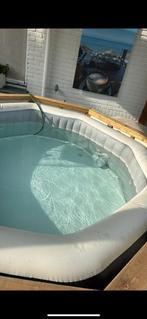 6 a 8 persoons jaccuzi, Tuin en Terras, Bubbelbaden en Hottubs, Ophalen, Zo goed als nieuw
