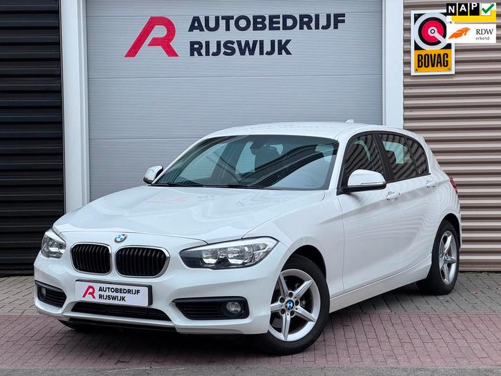 BMW 1-serie 120i Essential Camera/Navi/Keyless, Auto's, BMW, Bedrijf, Te koop, 1-Serie, ABS, Achteruitrijcamera, Airbags, Airconditioning