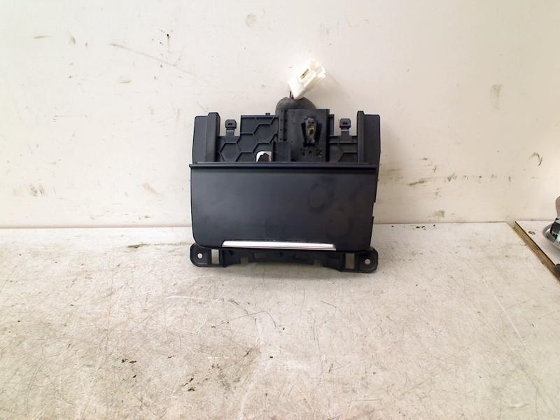 Asbak Voor Audi SQ5 (8RB) (2012-12/..) 8K0857951, Gebruikt, Auto-Union-Straße  1, Ingolstadt 85057, , Duitsland, Info@audi.de