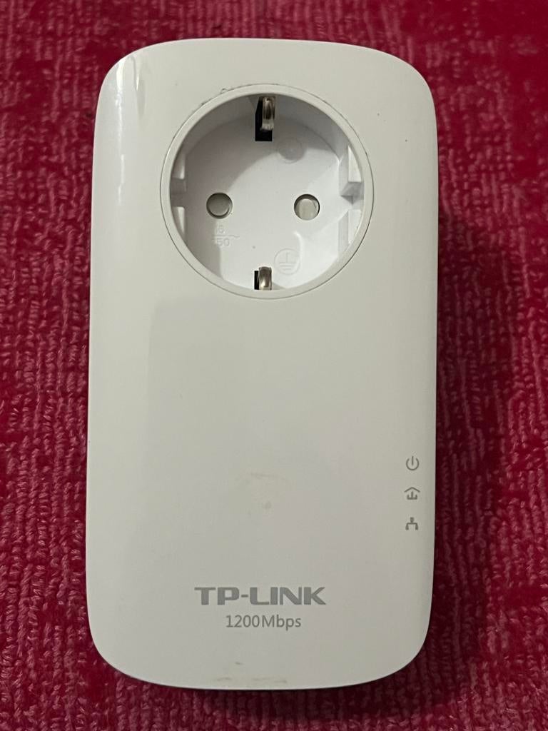 TP-Link AV1200 Gigabit Passthrough Powerline Adapter, Computers en Software, Powerlines, Zo goed als nieuw, Ophalen of Verzenden