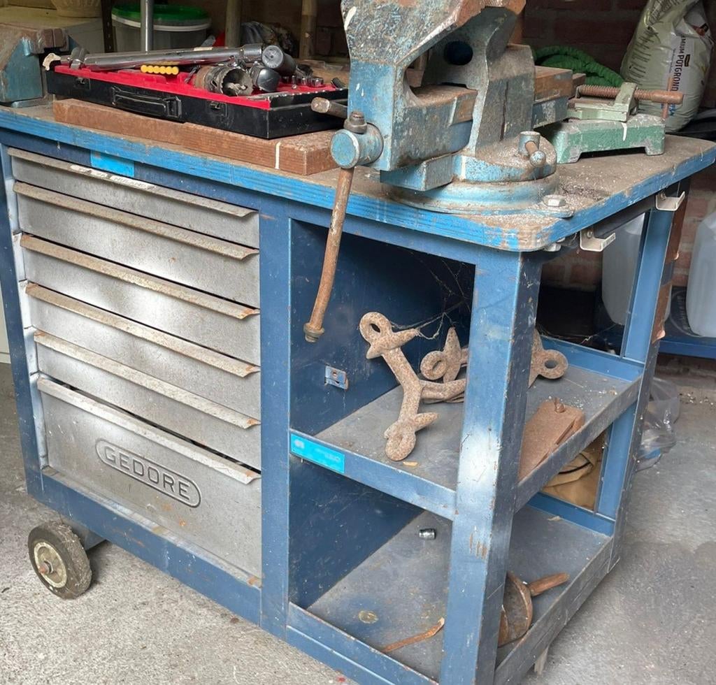 Degelijke Gereedschapswagen met Lades en Bankschroef, Ophalen, Gebruikt, 70 tot 120 cm, Bankschroef