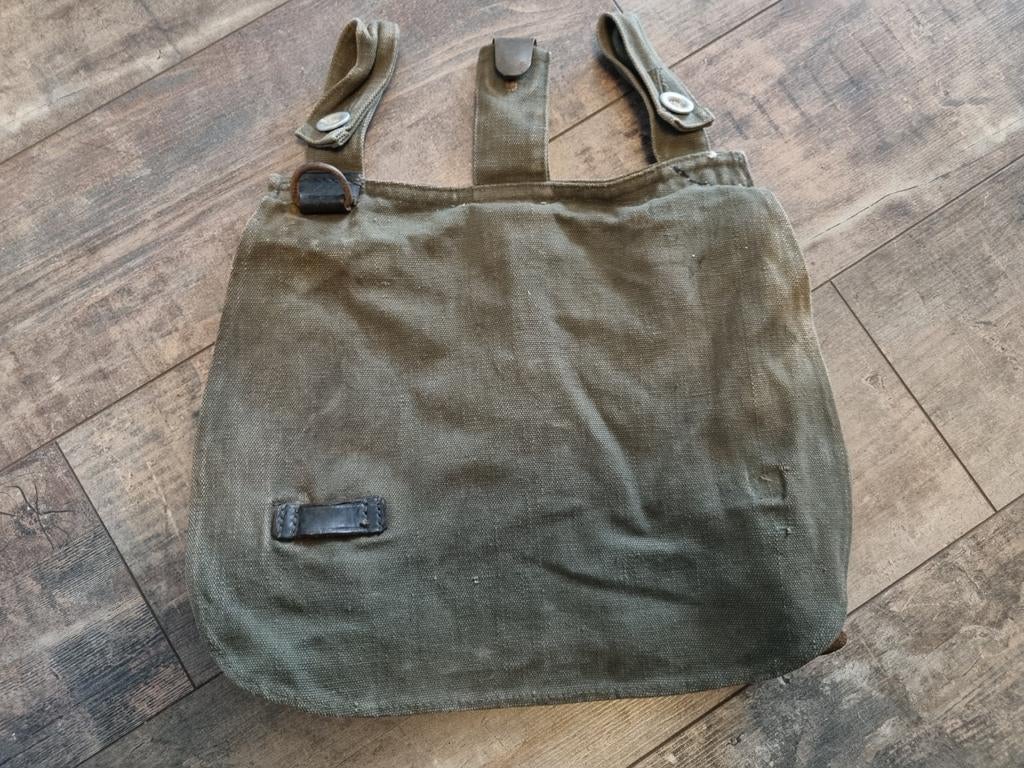 Duits WOII brotbeutel broodzak hitlerjugend HJ, Verzamelen, Militaria | Tweede Wereldoorlog, Ophalen of Verzenden, Duitsland, Kleding of Schoenen