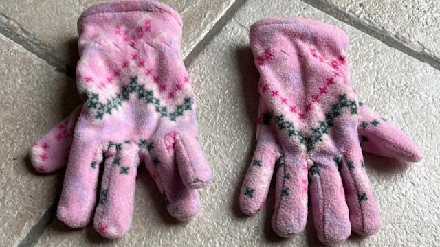 Fleece handschoenen roze 3-4 jaar, Kinderen en Baby's, Kinderkleding | Mutsen, Sjaals en Handschoenen, Ophalen of Verzenden, Gebruikt
