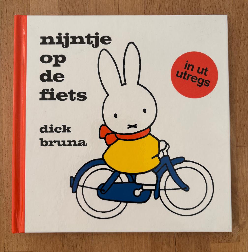 Nijntje boekje in ut utregs, Boeken, Kinderboeken | Baby's en Peuters, Ophalen of Verzenden, Nieuw, Dick Bruna, 6 tot 12 maanden