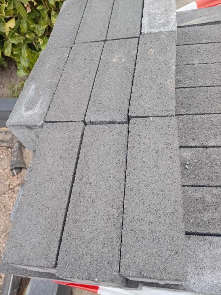 Dikformaat milano geoklinkers plus zf 21x6x8 cm, Tuin en Terras, Ophalen of Verzenden