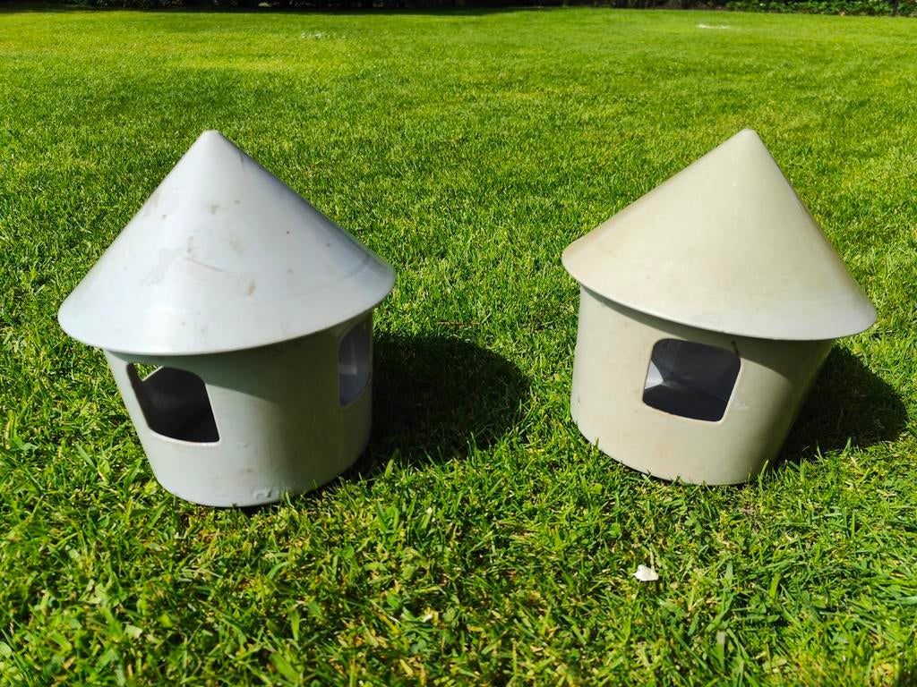 Duivenvoer/drinkbak twee stuks, Dieren en Toebehoren, Ophalen of Verzenden, Eten en Drinken