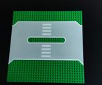Lego Green Baseplate,Road 32 x 32 Service Station with White, Ophalen of Verzenden, Gebruikt, Losse stenen, Lego