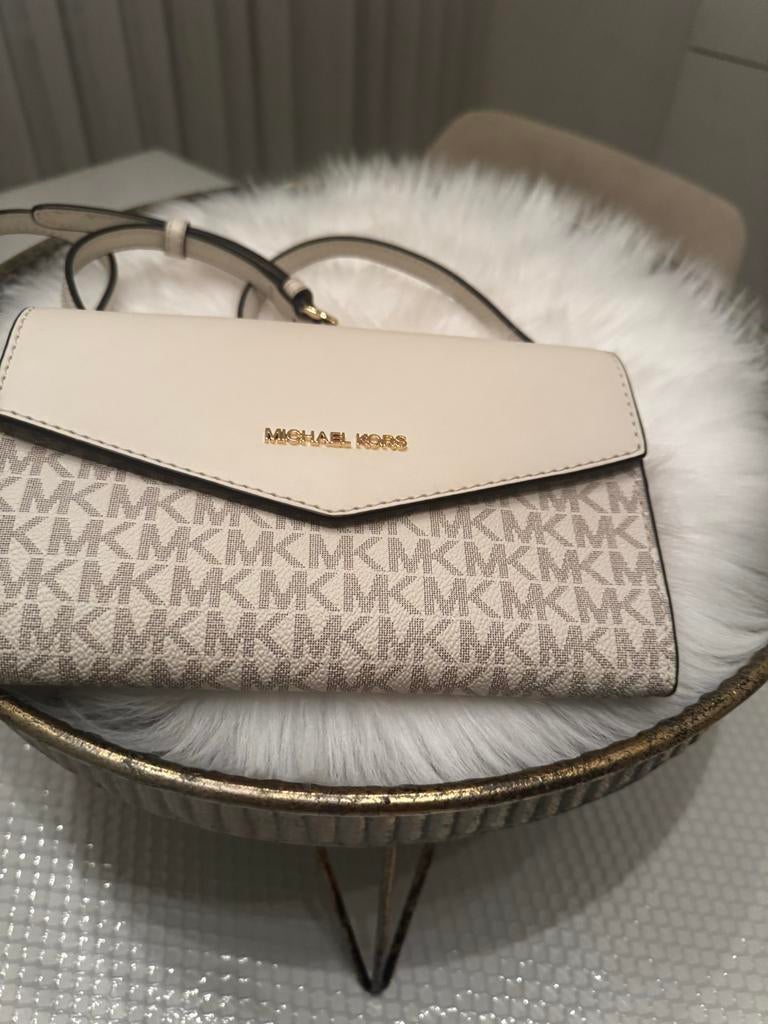 Michael Kors tasje, Ophalen of Verzenden, Zo goed als nieuw, Wit, Schoudertasje